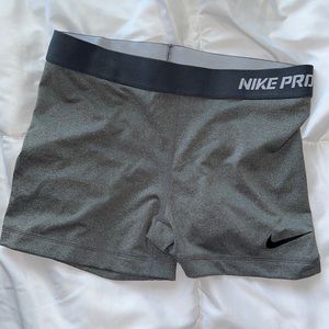 M Nike pros